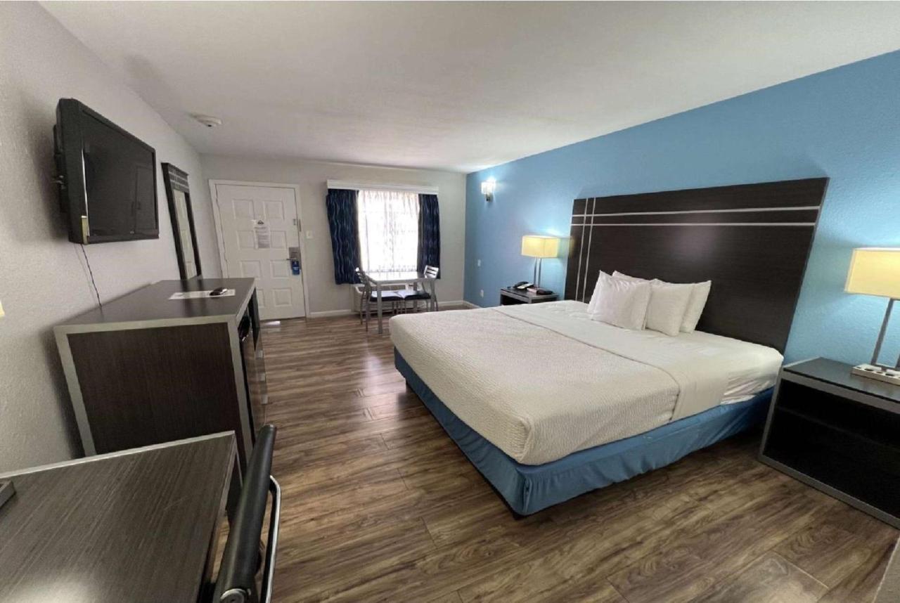 Days Inn By Wyndham Orange Extérieur photo