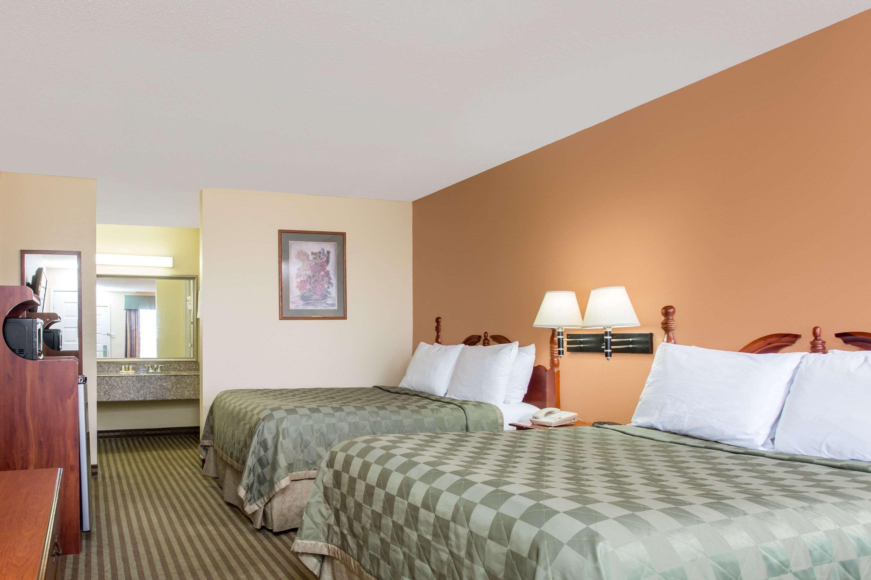 Days Inn By Wyndham Orange Extérieur photo